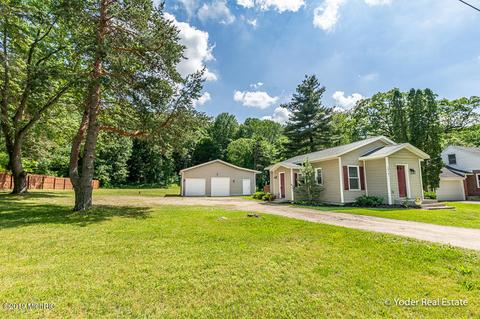 8810 Bennett St SE, Ada, MI 49301 photo 3