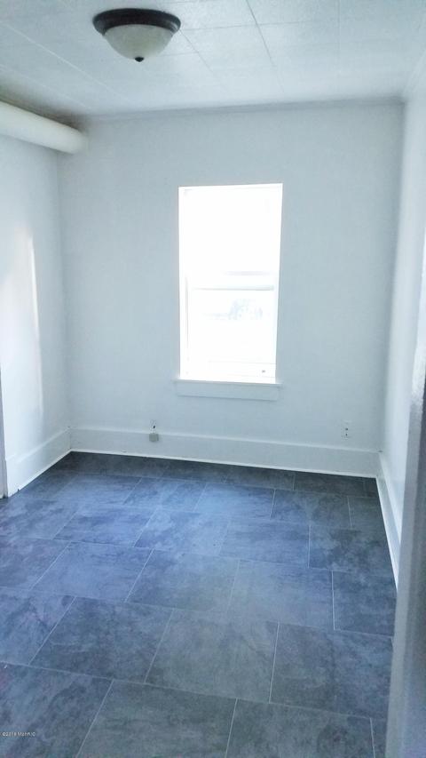 205 W Bennett St, Three Rivers, MI 49093 photo 6