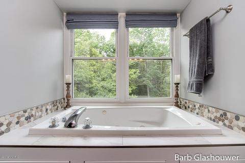 21 Deer Run Dr NE, Ada, MI 49301 photo 22