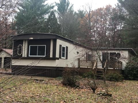 7675 E 52nd St, Newaygo, MI 49337 photo 2