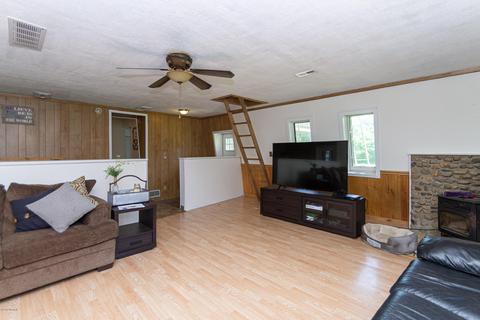 64709 Burgener Rd, Constantine, MI 49042 photo 3