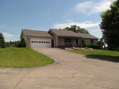 6800 Lessiter Rd NE, Belding, MI 48809 photo 2