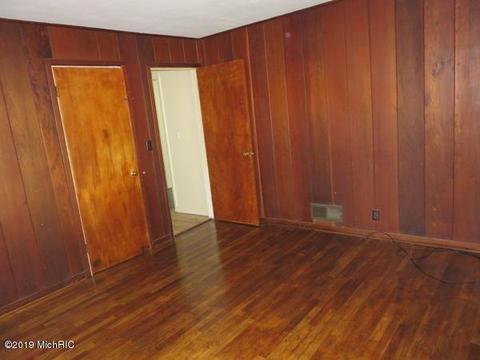 116 N Walker St, Bronson, MI 49028 photo 11