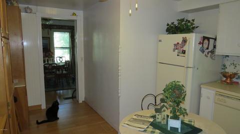 204 E Grant St, Plainwell, MI 49080 photo 8