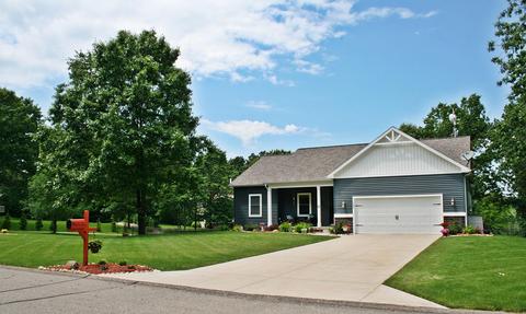 11640 Thames Ct, Lowell, MI 49331 photo 2