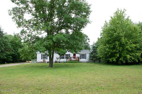 5060 W Jack Pine Dr, Grant, MI 49327 photo 3