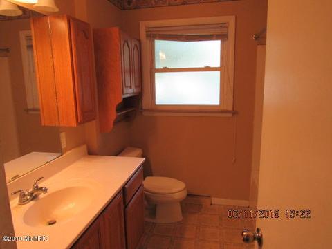 505 East Dr, Marshall, MI 49068 photo 7