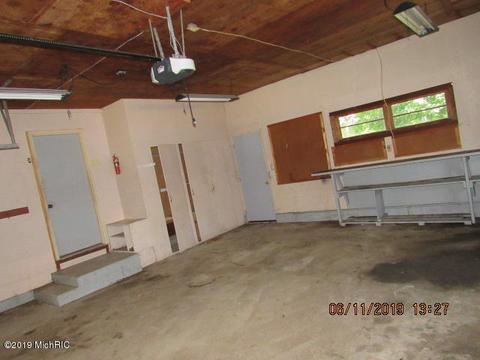 505 East Dr, Marshall, MI 49068 photo 15