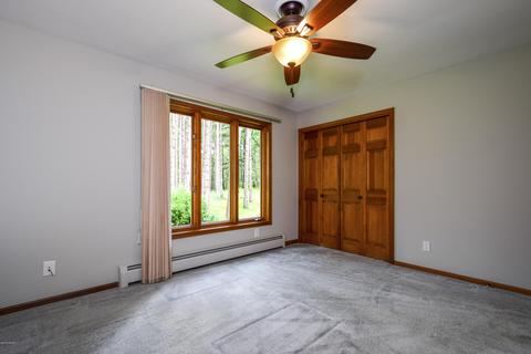 7670 Timber Bluff Dr SE, Ada, MI 49301 photo 13