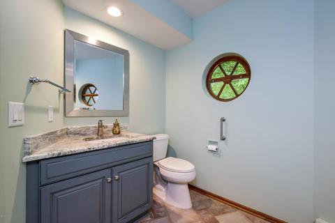 7670 Timber Bluff Dr SE, Ada, MI 49301 photo 16
