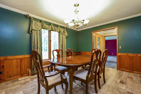 7670 Timber Bluff Dr SE, Ada, MI 49301 photo 5