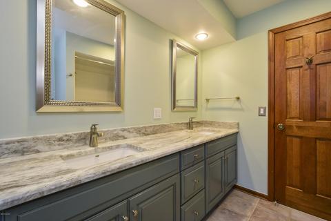 7670 Timber Bluff Dr SE, Ada, MI 49301 photo 25