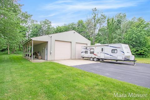 3647 20th St, Dorr, MI 49323 photo 2