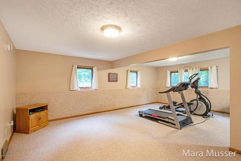 3647 20th St, Dorr, MI 49323 photo 17