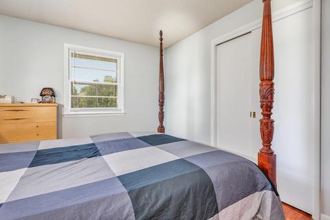 7619 Chickadee Dr, Jenison, MI 49428 photo 12