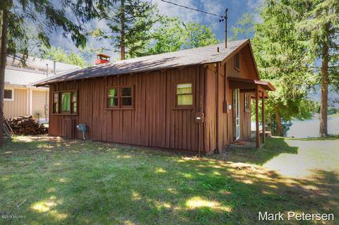3094 Spruce Dr, Stanton, MI 48888 photo 2