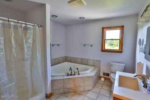 1067 E Beard Rd, Perry, MI 48872 photo 6