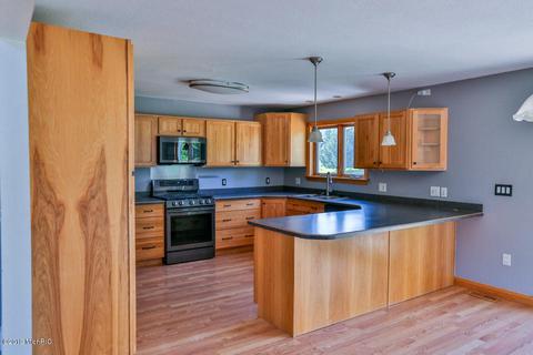 1067 E Beard Rd, Perry, MI 48872 photo 7