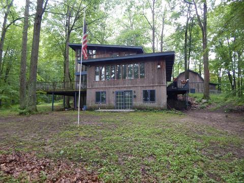 449 E 56th St, Newaygo, MI 49337 photo 2