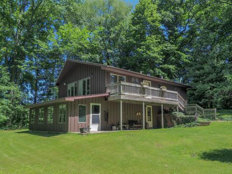 801 Cedar Lk, Marshall, MI 49068 photo 1