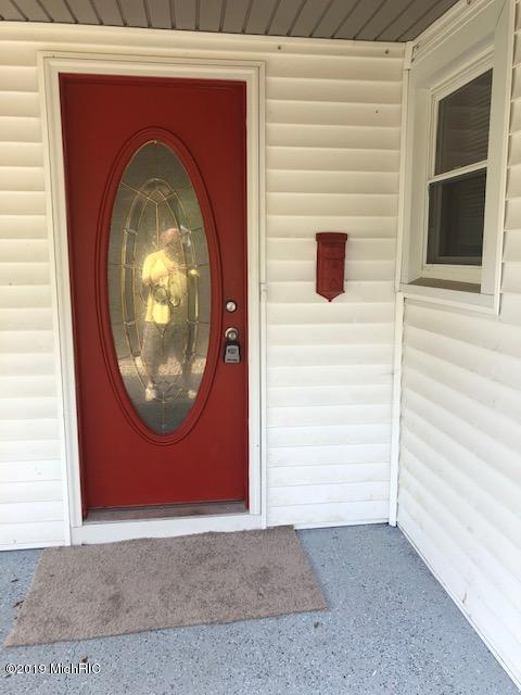 403 N Marshall Ave, Marshall, MI 49068 photo 4