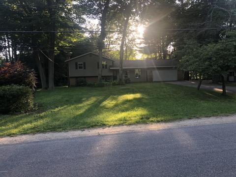7109 S Walker Rd, Spring Lake, MI 49456 photo 2