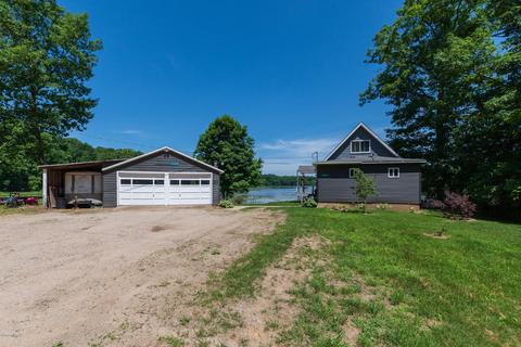 14641 M-89, Augusta, MI 49012 photo 3