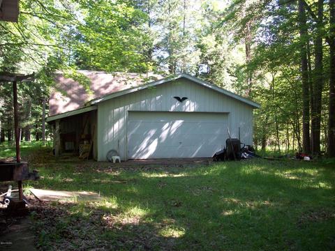 4584 E 44th St, Chase, MI 49623 photo 6