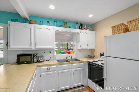 83 Willow Ln, Newaygo, MI 49337 photo 9