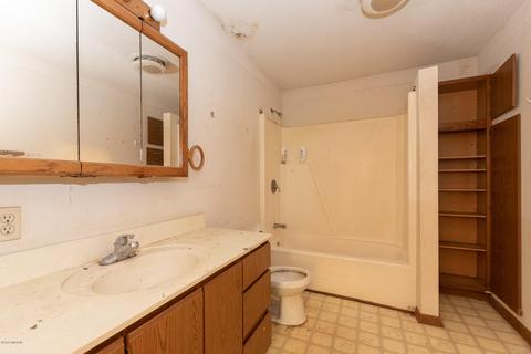 12792 M-89, Plainwell, MI 49080 photo 18