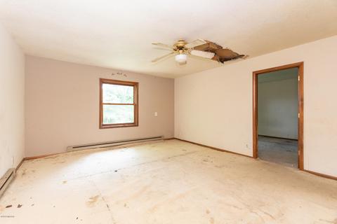 12792 M-89, Plainwell, MI 49080 photo 17