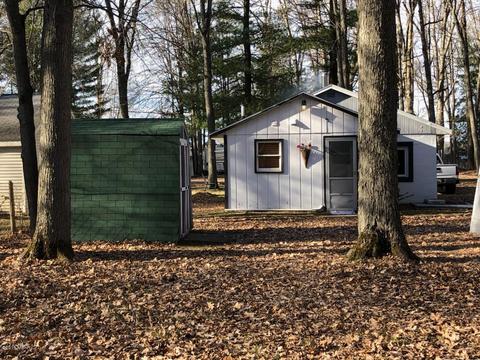 1135 Wolf Lake Rd, Baldwin, MI 49304 photo 4