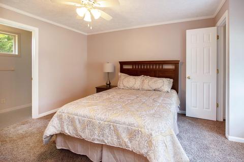 826 E Main St, Lowell, MI 49331 photo 14