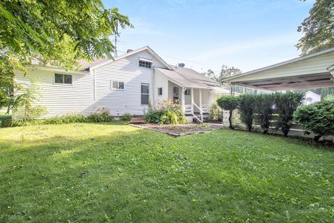 826 E Main St, Lowell, MI 49331 photo 17