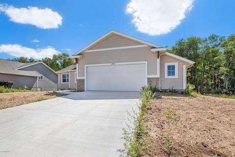 6274 Parker St, Allendale, MI 49401 photo 2