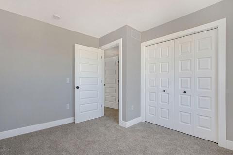 6274 Parker St, Allendale, MI 49401 photo 8