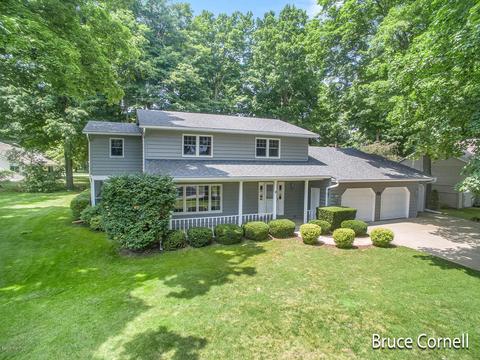 11056 Higley Cir E, Schoolcraft, MI 49087 photo 1