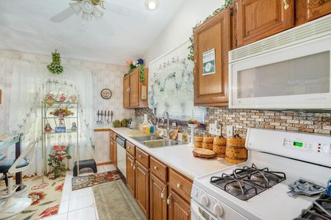 311 Corral Path Path, Lansing, MI 48917 photo 9
