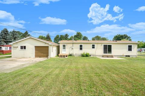220 E Sidney Rd, Stanton, MI 48888 photo 2