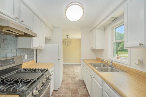 220 E Sidney Rd, Stanton, MI 48888 photo 5