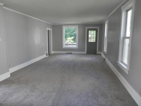 254 Third St, Manistee, MI 49660 photo 4