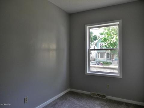 254 Third St, Manistee, MI 49660 photo 11