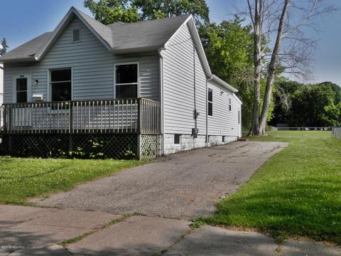 254 Third St, Manistee, MI 49660 photo 20