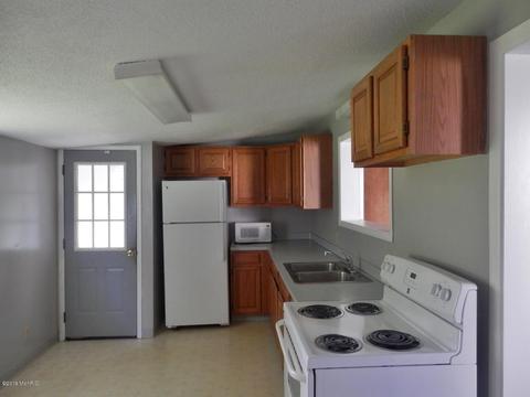 254 Third St, Manistee, MI 49660 photo 10
