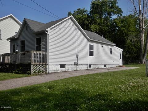 254 Third St, Manistee, MI 49660 photo 22
