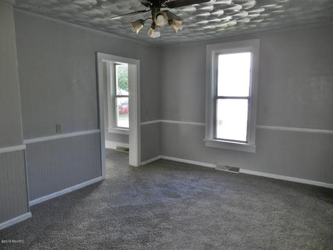 254 Third St, Manistee, MI 49660 photo 7