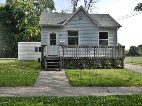 254 Third St, Manistee, MI 49660 photo 19