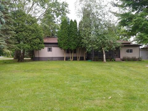 2575 Lakeside Dr, Stanton, MI 48888 photo 18