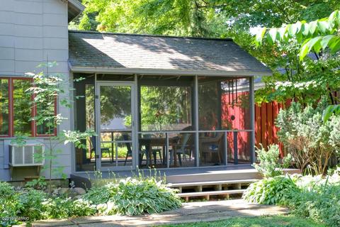 548 Hoffman St, Saugatuck, MI 49453 photo 4