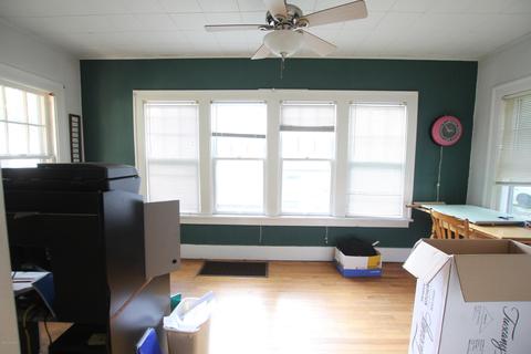 210 Oak Grv, Parchment, MI 49004 photo 16